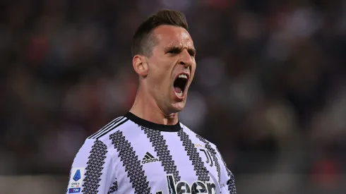 La Juve se florea en el derby,