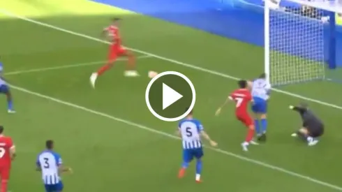 El gol que erró Ryan Gravenberch