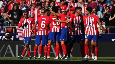 El Atlético de Madrid vs. Real Sociedad tuvo dos polémicas significativas. En una cobraron penal directo para el Colchonero y en la otra, tras el VAR, descartaron la pena máxima para la visita. Getty Images.
