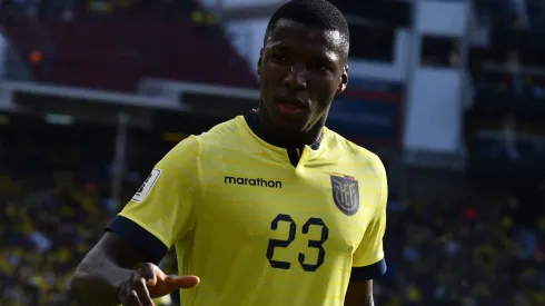 Gran gesto de Moisés Caicedo con la hinchada de Ecuador