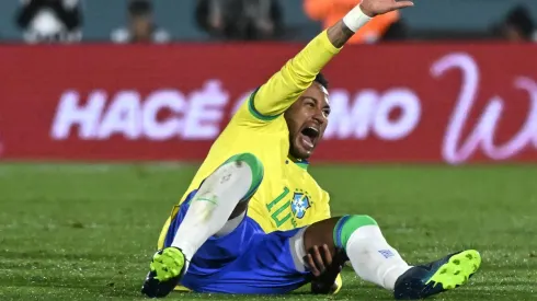 Neymar y su lesión en Uruguay vs. Brasil.