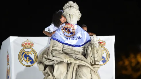 Marcelo celebrando un título en la Plaza de Cibeles.