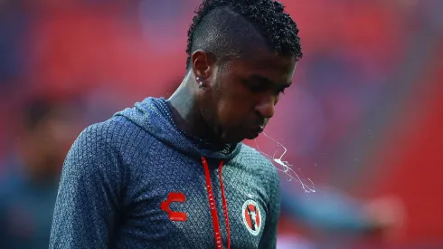 TIJUANA, MEXICO - MAY 08: Miler Bolanos #23 of Tijuana during the quarterfinals first leg match between Tjuana and Leon as part of the Torneo Clausura 2019 Liga MX at Caliente Stadium on May 8, 2019 in Tijuana, Mexico. (Photo by Hector Vivas/Getty Images)