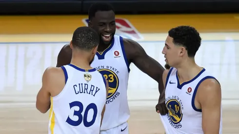 Stephen Curry, Draymond Green y Klay Thompson.
