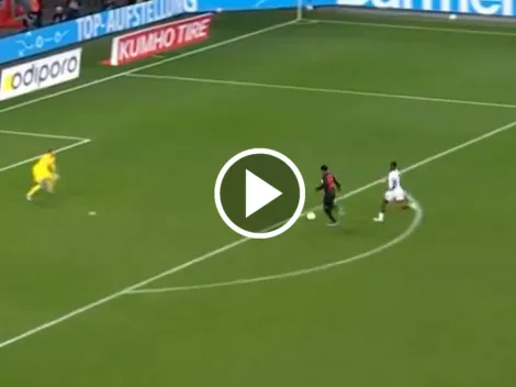 (VIDEO) Espectacular corte de William Pacho en la Bundesliga