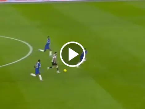 ¿Error de Moisés Caicedo? El ecuatoriano no alcanza un pase y Chelsea sufre un gol (VIDEO)