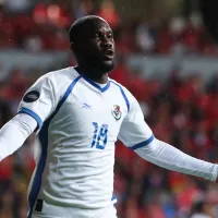 Llegó Cecilio Waterman para jugar en Alianza Lima y preparan dos fichajes extras