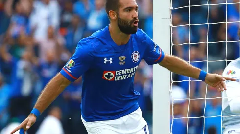 Martín Cauteruccio y Cruz Azul