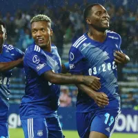 Bryan Angulo de no hacer goles en Emelec a un doblete en Bolivia