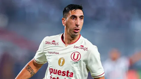 Universitario y Perú.