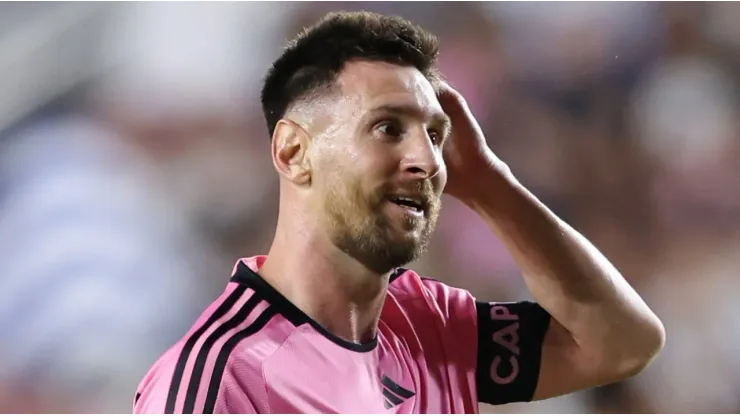 image?src=https%3A%2F%2Fimages.bolavip.com%2Fwebp%2Ffull%2FBVP_20240220_BVP_132006_Messi-con-la-cint