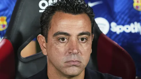Xavi Hernández habría intentado revisar el teléfono móvil de sus dirigidos para dar con el soplón del vestuario.
