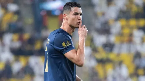 Cristiano Ronaldo sería sancionado con dos partidos y con una multa económica por sus gestos al escuchar el nombre de Lionel Messi vs. Al Shabab.