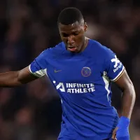 (VIDEO) Moisés Caicedo no reaccionó bien a su cambio en Chelsea