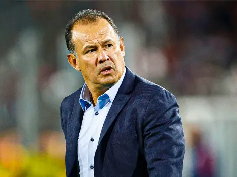Juan Reynoso reaparece tras dejar Perú y se ofrece a este equipo