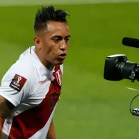 Cueva volvería a Perú para jugar en este club de Liga 1