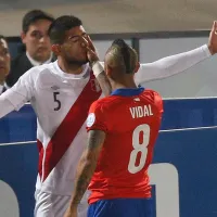 Luego de mil batallas entre Perú vs. Chile: Así fue el inesperado saludo entre Carlos Zambrano y Arturo Vidal