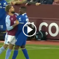 VIDEO Moisés Caicedo tuvo un fuerte cruce con Douglas Luiz