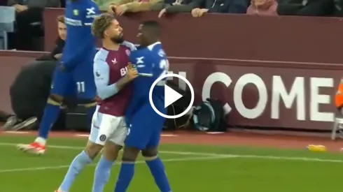 Moisés Caicedo tuvo un nuevo y fuerte cruce en la Premier League