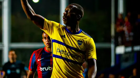 Luis Advíncula en Boca Juniors.