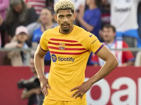 Xavi considera que Ronald Araújo es la séptima opción para la defensa