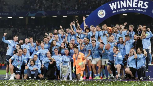 Manchester City festeja su título de Champions League.
