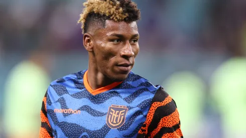 DOHA, QATAR - NOVEMBER 29: Kevin Rodriguez Ecuador warms up prior to the FIFA World Cup Qatar 2022 Group A match between Ecuador and Senegal at Khalifa International Stadium on November 29, 2022 in Doha, Qatar. (Photo by Elsa/Getty Images)