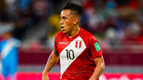 Christian Cueva jugando para Perú.