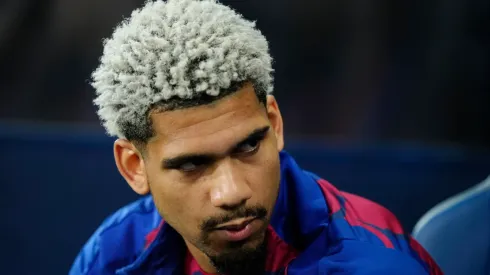 Ronald Araújo, uno delos grandes temas a resolver en Barcelona.