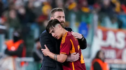 Dybala se queda sin técnico tras salida de De Rossi.