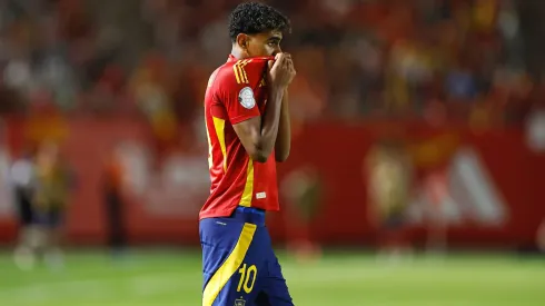 Lamine Yamal terminó con molestias el España vs. Dinamarca, pero no padecería ninguna molestia.