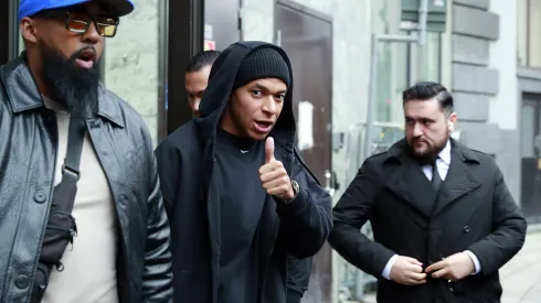 Kylian Mbappé salió a desmentir una información que estaba relacionada con su visita a Estocolmo.