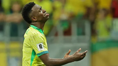 Vinícius Junior fue abucheado por el público presente en el Arena Fonte Nova de Salvador Bahía tras el empate de Brasil con Uruguay.