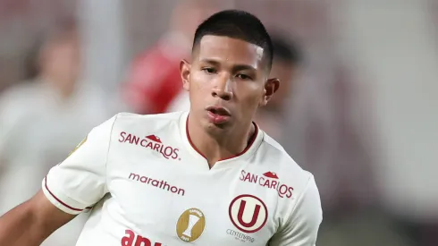 Universitario y Edison Flores.