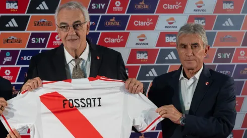 Tras la salida de Juan Carlos Oblitas, Jorge Fossati dejaría la Selección de Perú.