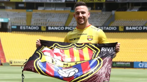 Barcelona debe pagar una cifra altísima o no podrá fichar jugadores.