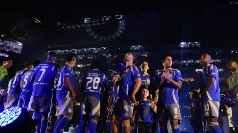 Emelec lo presentó en la Explosión Azul pero su club desmiente el fichaje.