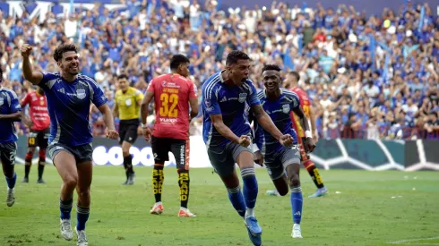 Emelec rescató un empate que sirve, pero que no alcanza