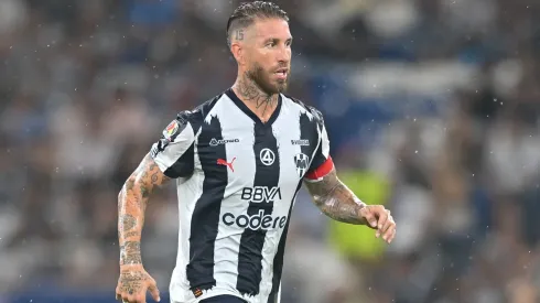 Sergio Ramos explicó a quien va dedicada su nueva canción y que vuelve al Bernabéu.