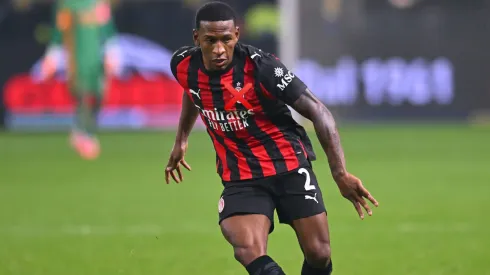 Otro golpe llegaría para Pervis Estupiñán en AC Milan