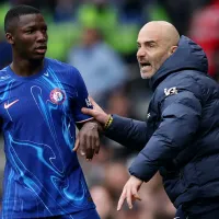 Moisés Caicedo “se olvida” de Enzo Maresca tras su despido de Chelsea