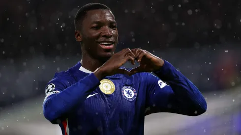 Moisés Caicedo no jugará ante Manchester City.