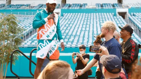 Jake Paul quiere que Mayweather ponga en juego su récord de 50-0 contra él