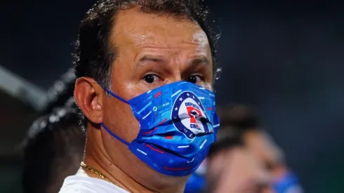 Ricardo Gareca se rindió ante Juan Reynoso.