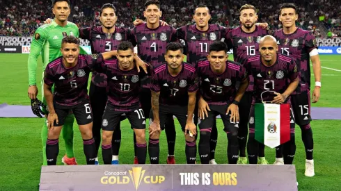 Jonathan dos Santos salió en el equipo titular a pesar de la muerte de su padre.