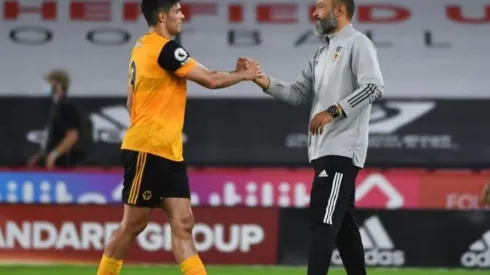 Afición de Tottenham quiere juntar a Jiménez y Nuno Espírito Santo.