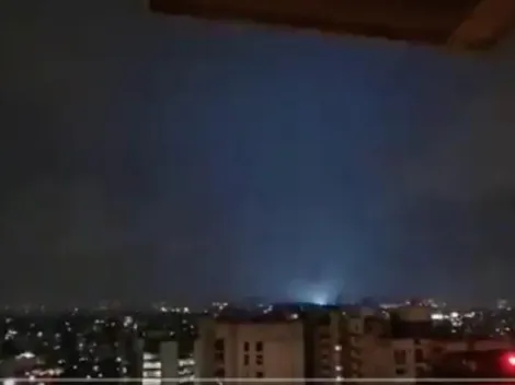VIDEOS: ¿Qué son las misteriosas luces en el cielo durante el sismo?