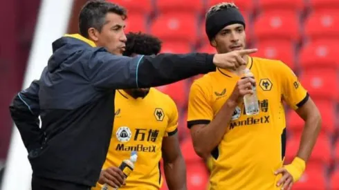 Bruno Lage y Raúl Jiménez en la pretemporada del Wolverhampton.