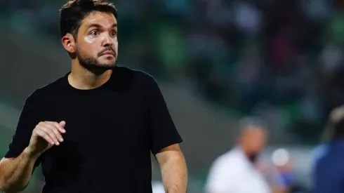 Nicolás Larcamón y Puebla sorprendieron al Atlas en el Jalisco