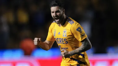 André-Pierre Gignac marcó el 1-0 con un espectacular tiro libre.